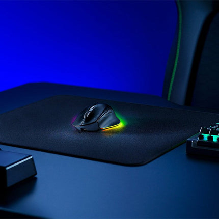 Razer Pro Click V2 Right-Handed Ergonomic Wireless Mouse - Black