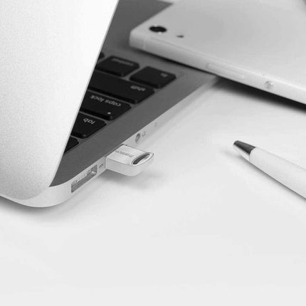 Transcend 32GB JetFlash 710 USB 3.1 Flash Drive