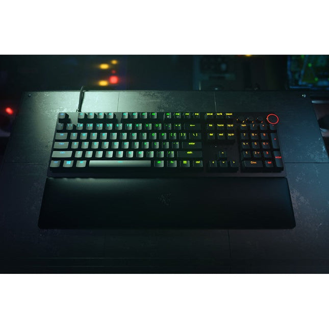 Razer Huntsman V2 Optical Wired Gaming Keyboard Red Linear Optical Switch US Layout - Black