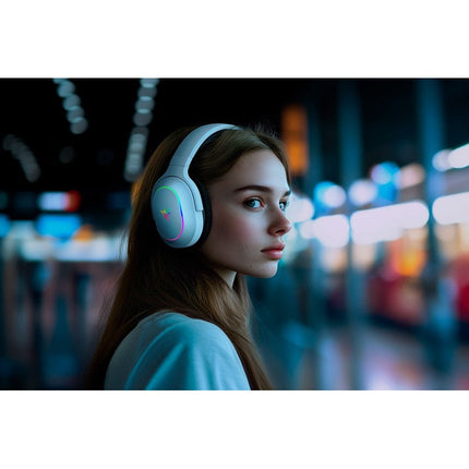 Razer Barracuda X Chroma Wireless Multi-Platform Gaming Headset for PC, PS4/PS5, Switch - White