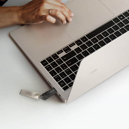 Samsung BAR Plus USB Flash Drive Type-A, 512 GB, 400 MB/s Read, 110 MB/s Write, Durable USB 3.2 Memory Stick