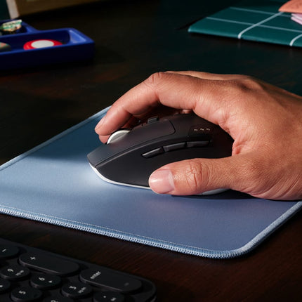 Logitech M720 Triathalon Multi-Device Wireless Mouse